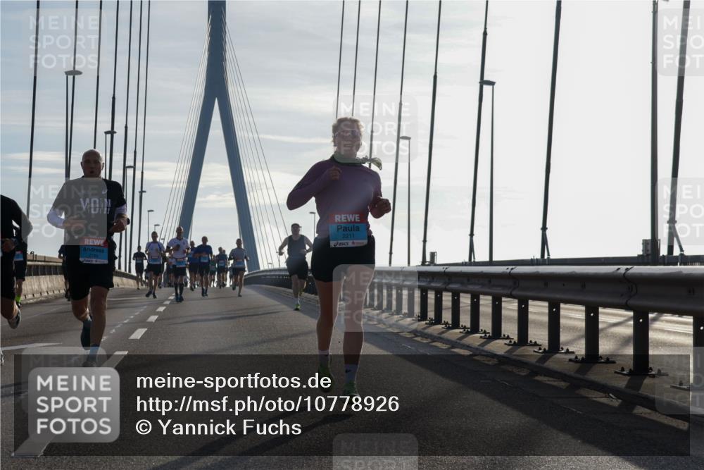 03.10.2026 - Köhlbrandbrückenlauf Yannick Fuchs http://msf.ph/oto/10778926 03.10.2026 09:23:55 Position 1 2189, 2211 meine-sportfotos.de