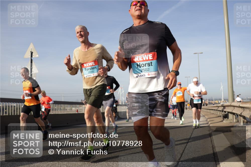 03.10.2026 - Köhlbrandbrückenlauf Yannick Fuchs http://msf.ph/oto/10778928 03.10.2026 09:46:05 Position 2 2990, 2502 meine-sportfotos.de