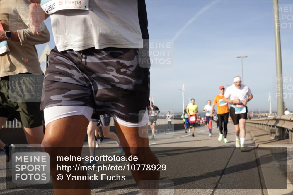 03.10.2026 - Köhlbrandbrückenlauf Yannick Fuchs http://msf.ph/oto/10778929 03.10.2026 09:46:05 Position 2 5 meine-sportfotos.de