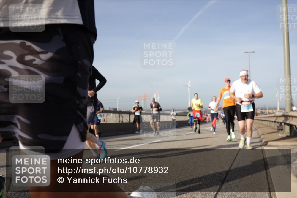 03.10.2026 - Köhlbrandbrückenlauf Yannick Fuchs http://msf.ph/oto/10778932 03.10.2026 09:46:05 Position 2  meine-sportfotos.de
