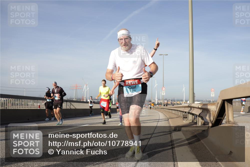 03.10.2026 - Köhlbrandbrückenlauf Yannick Fuchs http://msf.ph/oto/10778941 03.10.2026 09:46:06 Position 2 1379 meine-sportfotos.de