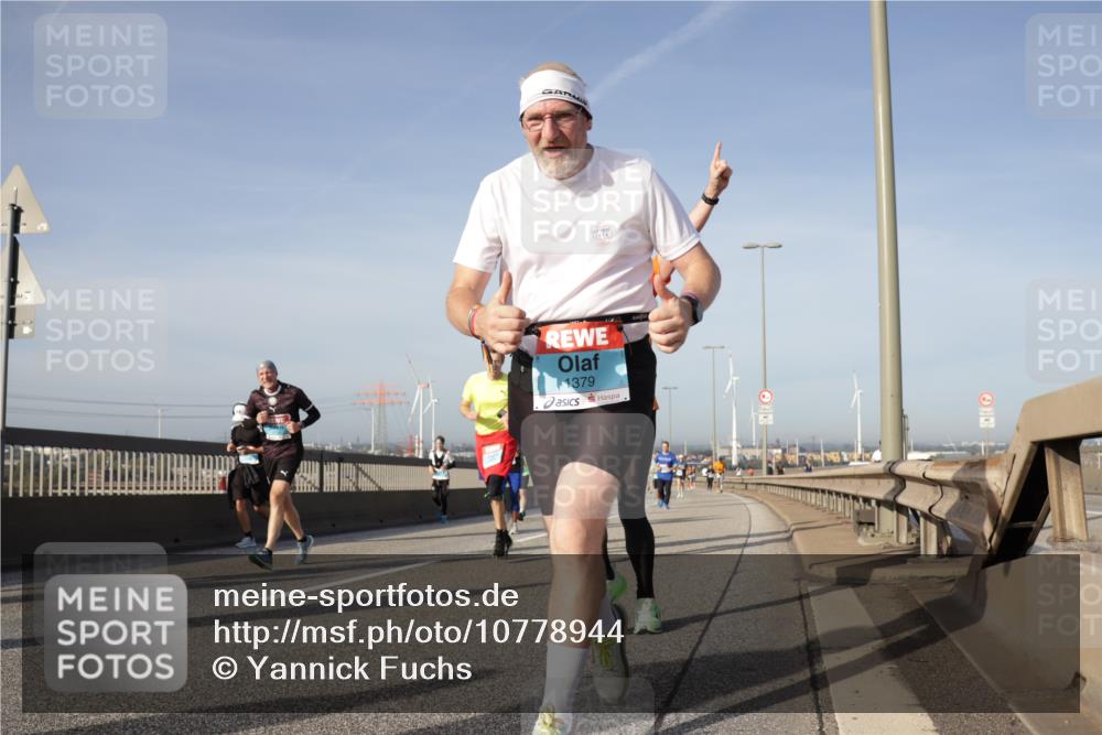 03.10.2026 - Köhlbrandbrückenlauf Yannick Fuchs http://msf.ph/oto/10778944 03.10.2026 09:46:06 Position 2 1379 meine-sportfotos.de