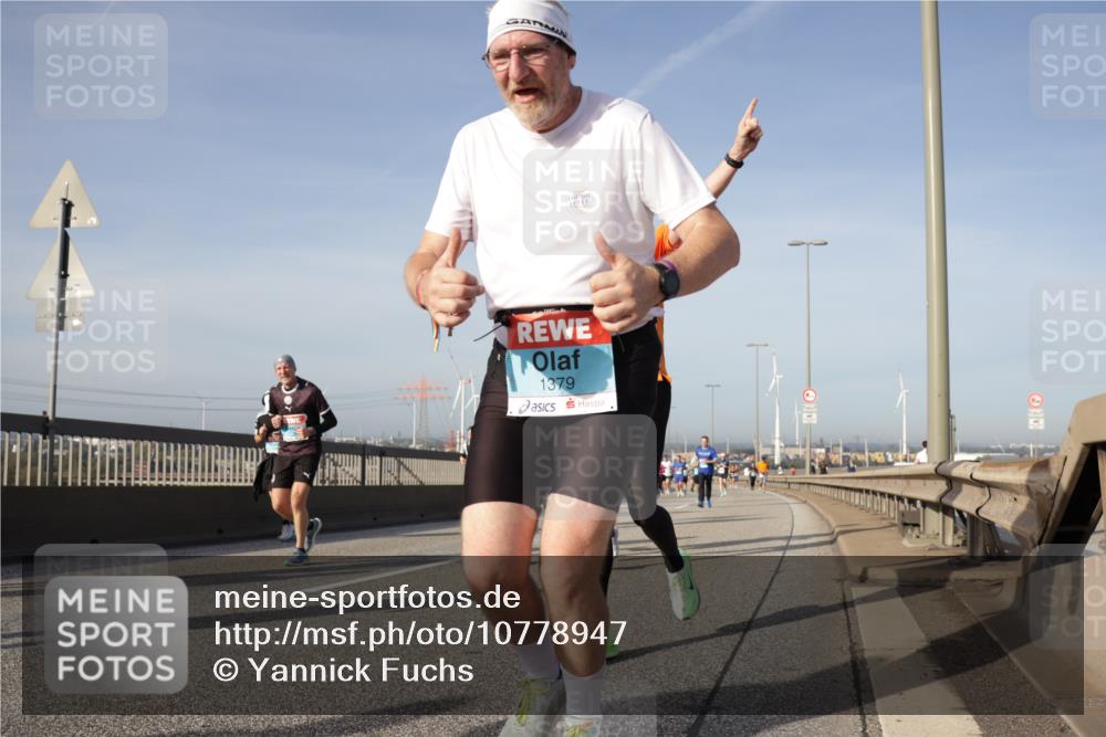 03.10.2026 - Köhlbrandbrückenlauf Yannick Fuchs http://msf.ph/oto/10778947 03.10.2026 09:46:07 Position 2 11, 1379 meine-sportfotos.de