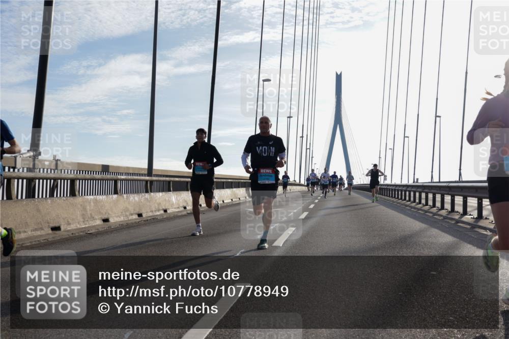 03.10.2026 - Köhlbrandbrückenlauf Yannick Fuchs http://msf.ph/oto/10778949 03.10.2026 09:23:56 Position 1 2189 meine-sportfotos.de