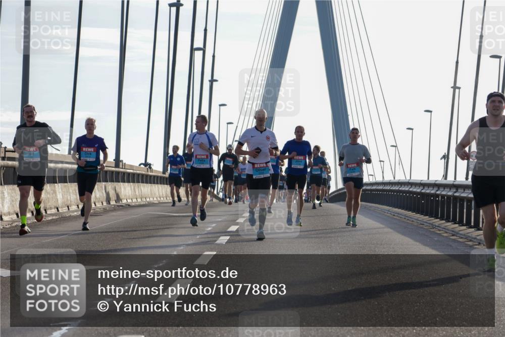 03.10.2026 - Köhlbrandbrückenlauf Yannick Fuchs http://msf.ph/oto/10778963 03.10.2026 09:23:57 Position 1  meine-sportfotos.de