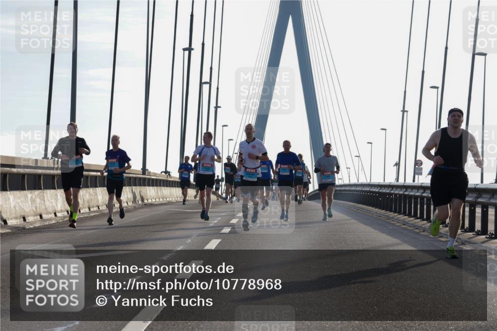 03.10.2026 - Köhlbrandbrückenlauf Yannick Fuchs http://msf.ph/oto/10778968 03.10.2026 09:23:58 Position 1  meine-sportfotos.de