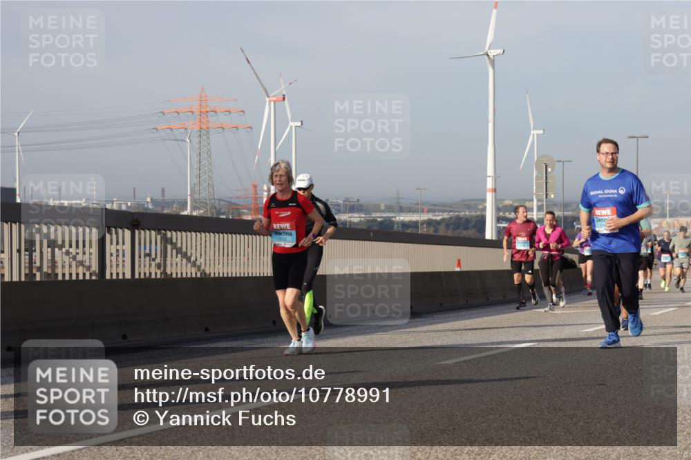03.10.2026 - Köhlbrandbrückenlauf Yannick Fuchs http://msf.ph/oto/10778991 03.10.2026 09:46:11 Position 2 1510 meine-sportfotos.de