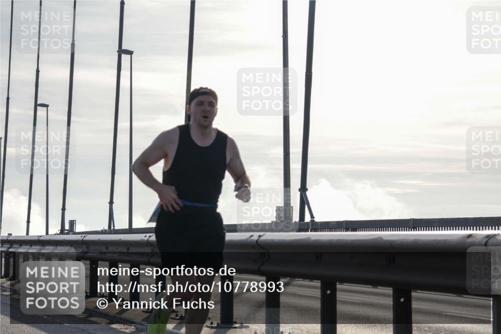03.10.2026 - Köhlbrandbrückenlauf Yannick Fuchs http://msf.ph/oto/10778993 03.10.2026 09:24:00 Position 1  meine-sportfotos.de