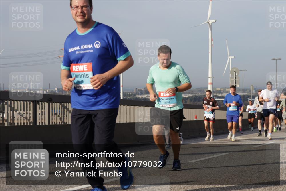 03.10.2026 - Köhlbrandbrückenlauf Yannick Fuchs http://msf.ph/oto/10779032 03.10.2026 09:46:14 Position 2 2749, 2758, 19 meine-sportfotos.de
