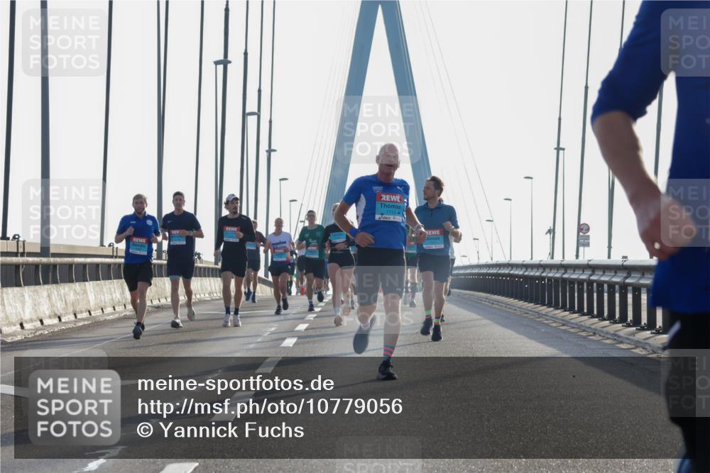 03.10.2026 - Köhlbrandbrückenlauf Yannick Fuchs http://msf.ph/oto/10779056 03.10.2026 09:24:06 Position 1 1713 meine-sportfotos.de