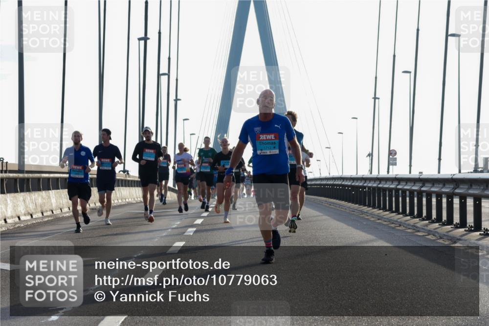03.10.2026 - Köhlbrandbrückenlauf Yannick Fuchs http://msf.ph/oto/10779063 03.10.2026 09:24:06 Position 1 1713 meine-sportfotos.de