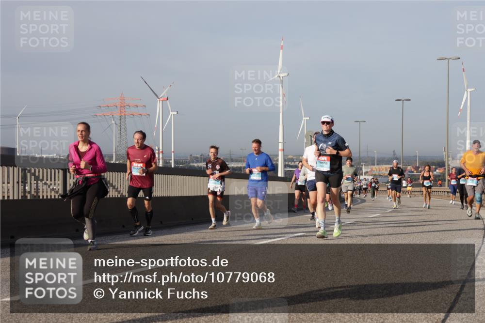 03.10.2026 - Köhlbrandbrückenlauf Yannick Fuchs http://msf.ph/oto/10779068 03.10.2026 09:46:16 Position 2  meine-sportfotos.de