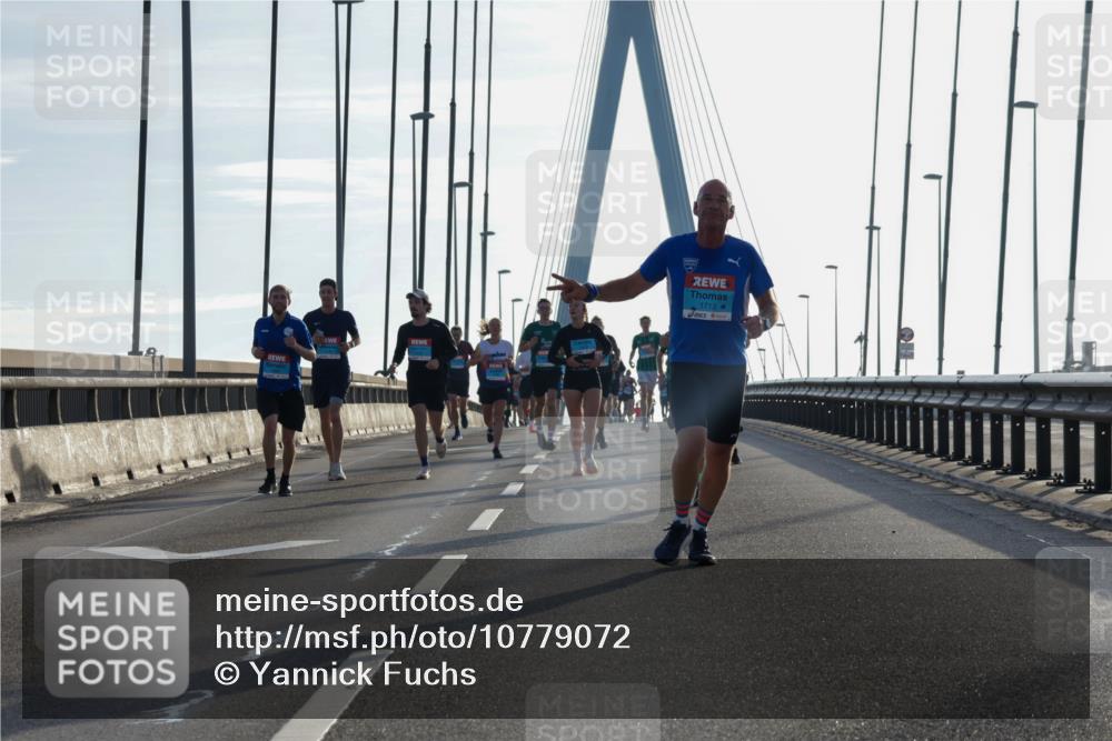 03.10.2026 - Köhlbrandbrückenlauf Yannick Fuchs http://msf.ph/oto/10779072 03.10.2026 09:24:07 Position 1 1713 meine-sportfotos.de