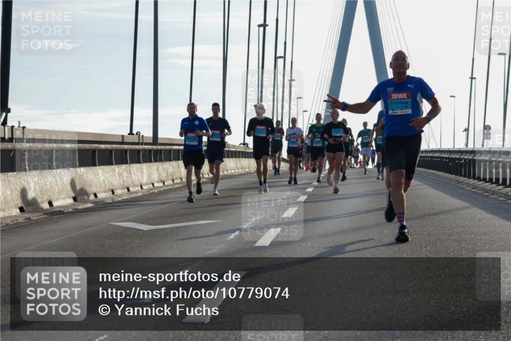 03.10.2026 - Köhlbrandbrückenlauf Yannick Fuchs http://msf.ph/oto/10779074 03.10.2026 09:24:07 Position 1 1713 meine-sportfotos.de