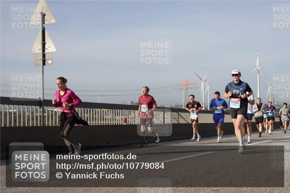 03.10.2026 - Köhlbrandbrückenlauf Yannick Fuchs http://msf.ph/oto/10779084 03.10.2026 09:46:18 Position 2 2534 meine-sportfotos.de