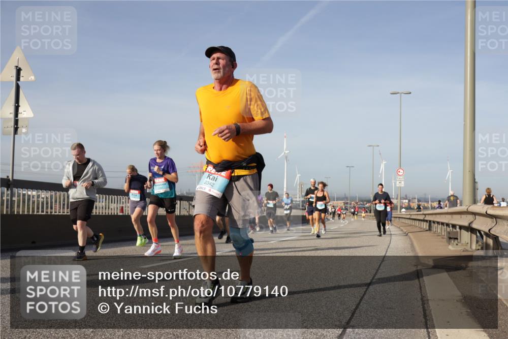 03.10.2026 - Köhlbrandbrückenlauf Yannick Fuchs http://msf.ph/oto/10779140 03.10.2026 09:46:23 Position 2 2342 meine-sportfotos.de