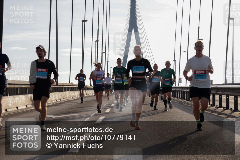 03.10.2026 - Köhlbrandbrückenlauf Yannick Fuchs http://msf.ph/oto/10779141 03.10.2026 09:24:12 Position 1 2319, 2137, 1101 meine-sportfotos.de