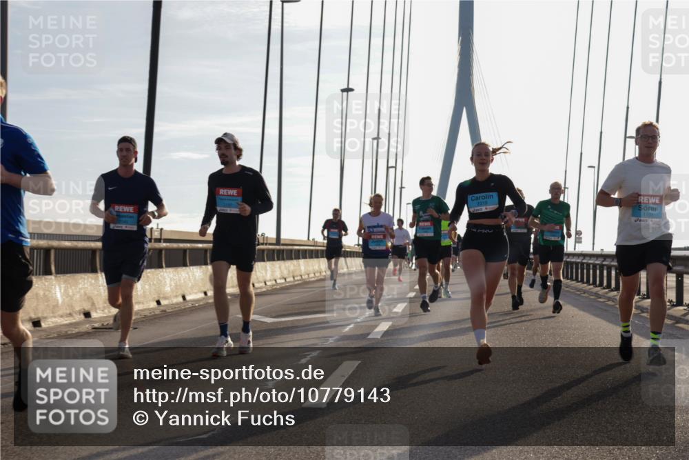 03.10.2026 - Köhlbrandbrückenlauf Yannick Fuchs http://msf.ph/oto/10779143 03.10.2026 09:24:13 Position 1 2319, 1101 meine-sportfotos.de