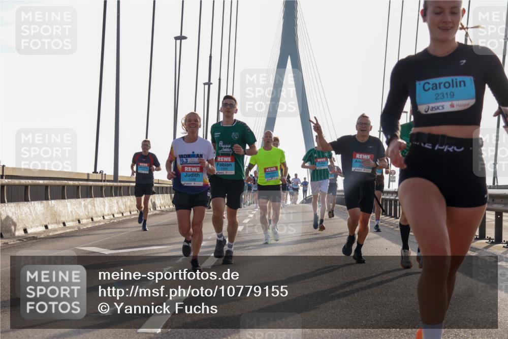 03.10.2026 - Köhlbrandbrückenlauf Yannick Fuchs http://msf.ph/oto/10779155 03.10.2026 09:24:14 Position 1 10, 3, 1359, 1298, 2319 meine-sportfotos.de