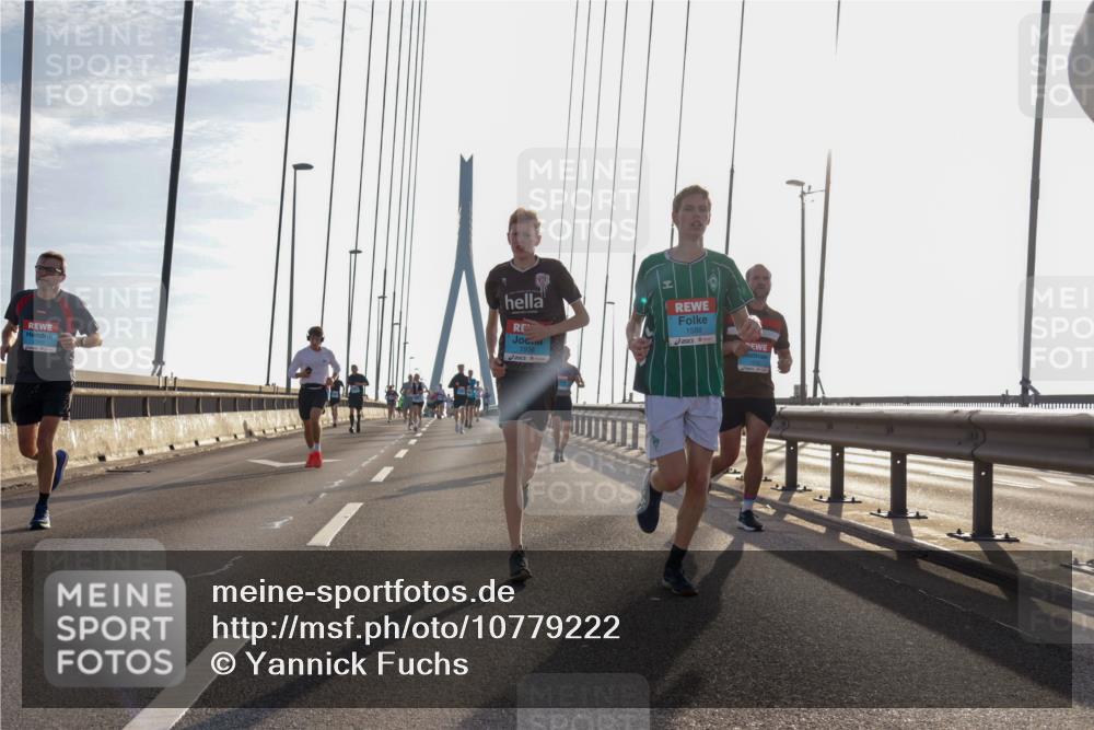 03.10.2026 - Köhlbrandbrückenlauf Yannick Fuchs http://msf.ph/oto/10779222 03.10.2026 09:24:19 Position 1 1588, 1936 meine-sportfotos.de