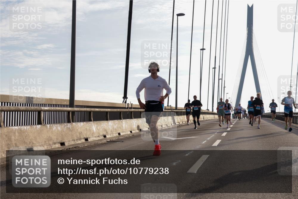 03.10.2026 - Köhlbrandbrückenlauf Yannick Fuchs http://msf.ph/oto/10779238 03.10.2026 09:24:20 Position 1  meine-sportfotos.de