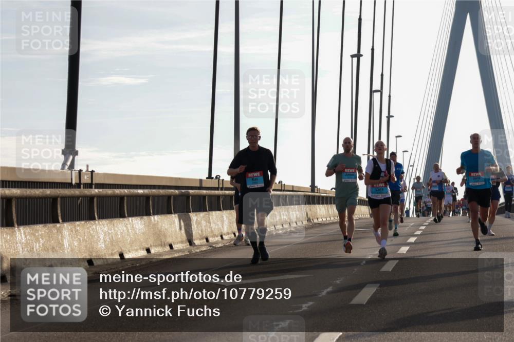 03.10.2026 - Köhlbrandbrückenlauf Yannick Fuchs http://msf.ph/oto/10779259 03.10.2026 09:24:22 Position 1  meine-sportfotos.de