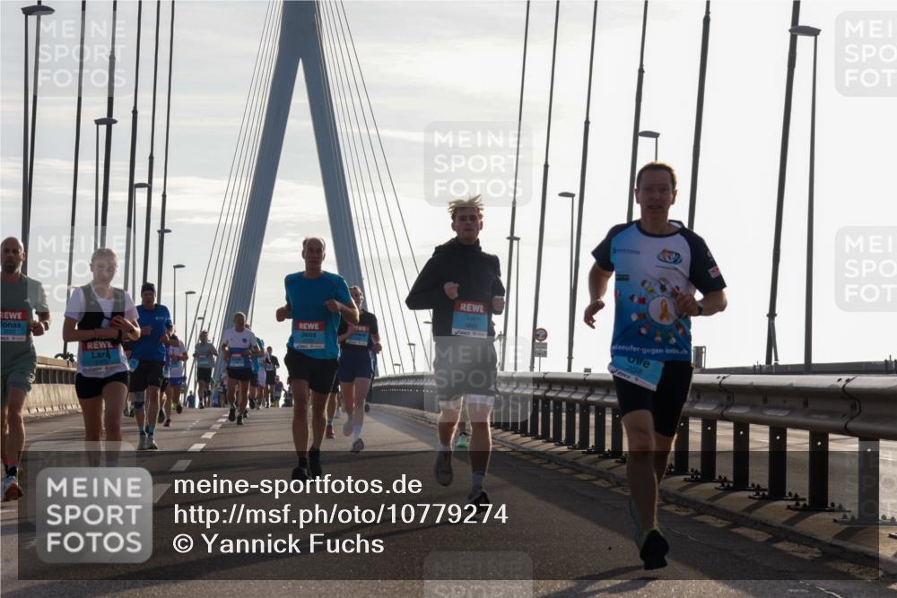 03.10.2026 - Köhlbrandbrückenlauf Yannick Fuchs http://msf.ph/oto/10779274 03.10.2026 09:24:23 Position 1 2222, 2058 meine-sportfotos.de
