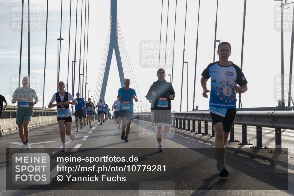 03.10.2026 - Köhlbrandbrückenlauf Yannick Fuchs http://msf.ph/oto/10779281 03.10.2026 09:24:24 Position 1 2058 meine-sportfotos.de
