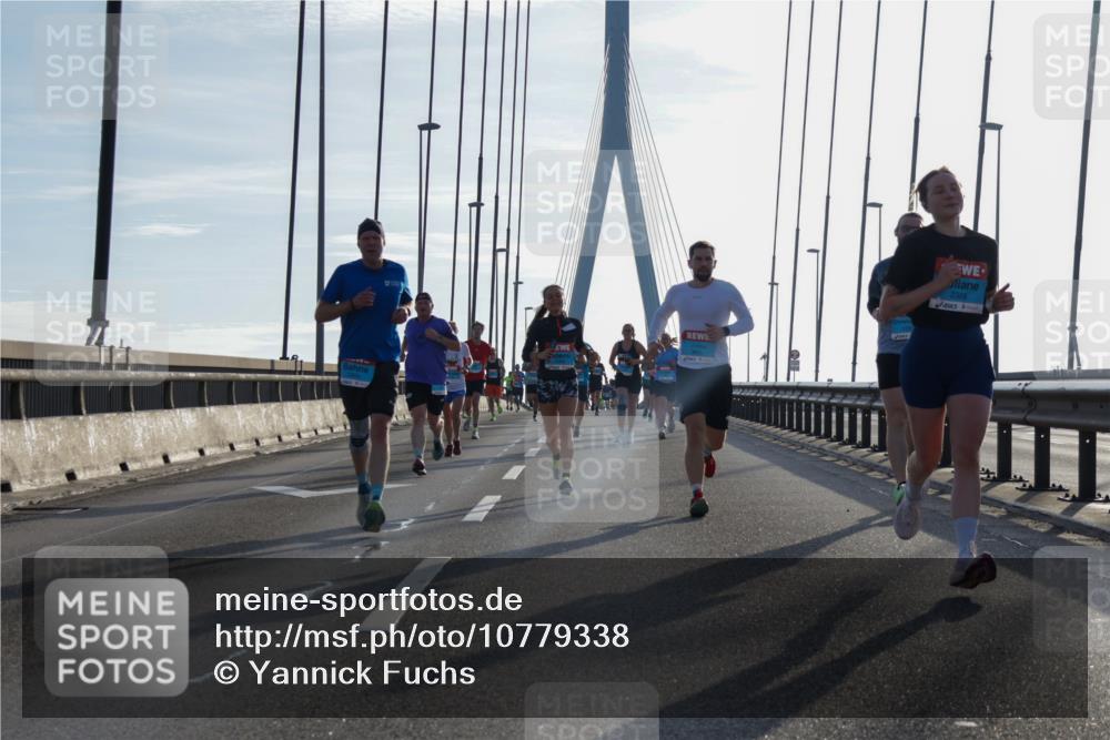 03.10.2026 - Köhlbrandbrückenlauf Yannick Fuchs http://msf.ph/oto/10779338 03.10.2026 09:24:29 Position 1 2388 meine-sportfotos.de