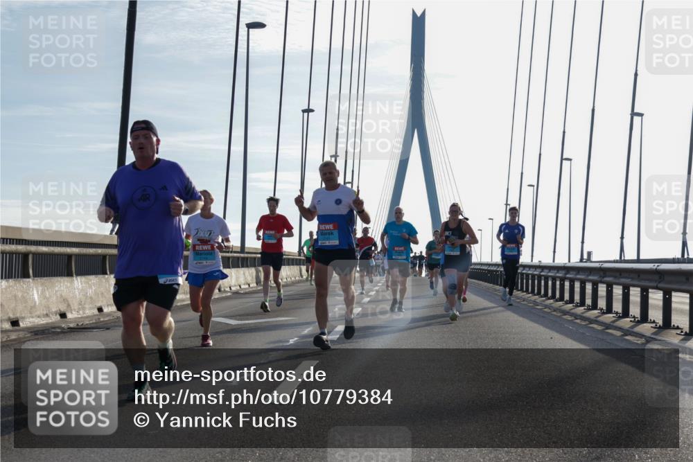 03.10.2026 - Köhlbrandbrückenlauf Yannick Fuchs http://msf.ph/oto/10779384 03.10.2026 09:24:33 Position 1  meine-sportfotos.de