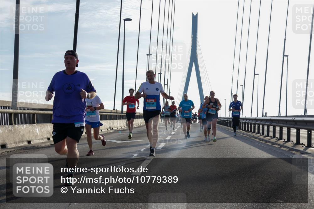 03.10.2026 - Köhlbrandbrückenlauf Yannick Fuchs http://msf.ph/oto/10779389 03.10.2026 09:24:33 Position 1 2143 meine-sportfotos.de