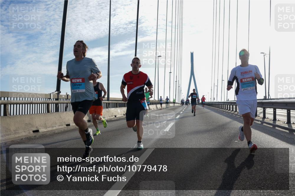 03.10.2026 - Köhlbrandbrückenlauf Yannick Fuchs http://msf.ph/oto/10779478 03.10.2026 09:24:41 Position 1 1476, 1475 meine-sportfotos.de