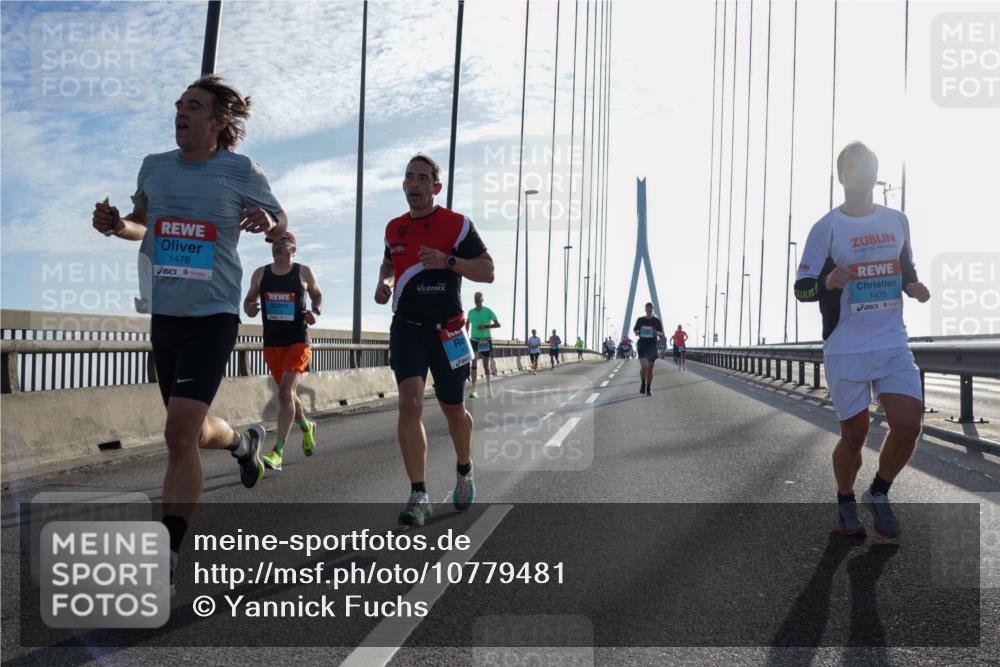 03.10.2026 - Köhlbrandbrückenlauf Yannick Fuchs http://msf.ph/oto/10779481 03.10.2026 09:24:41 Position 1 1476, 1475 meine-sportfotos.de