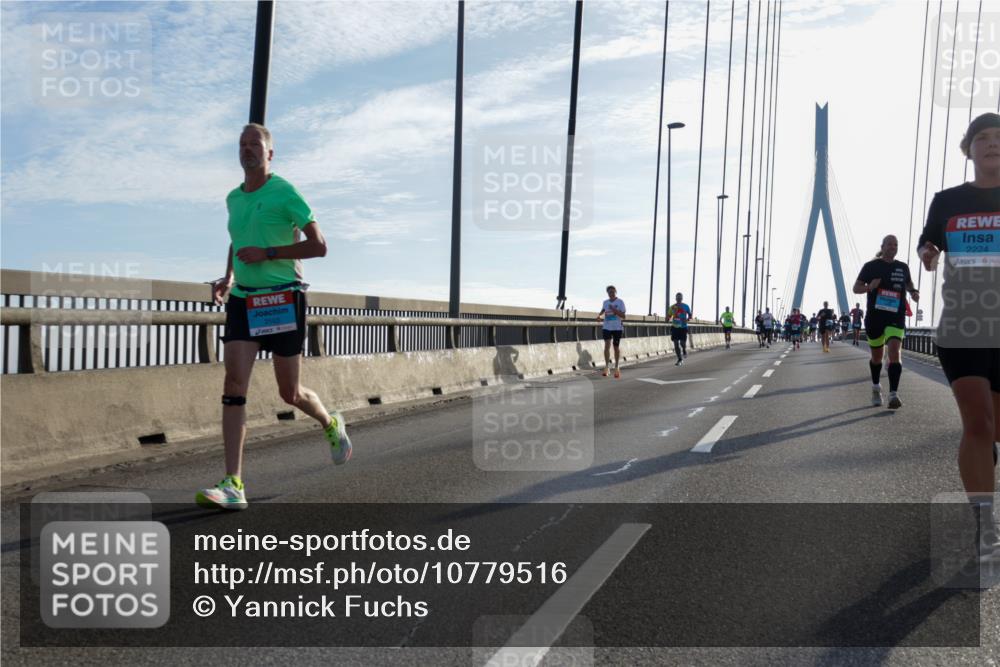 03.10.2026 - Köhlbrandbrückenlauf Yannick Fuchs http://msf.ph/oto/10779516 03.10.2026 09:24:44 Position 1 2163, 2224 meine-sportfotos.de