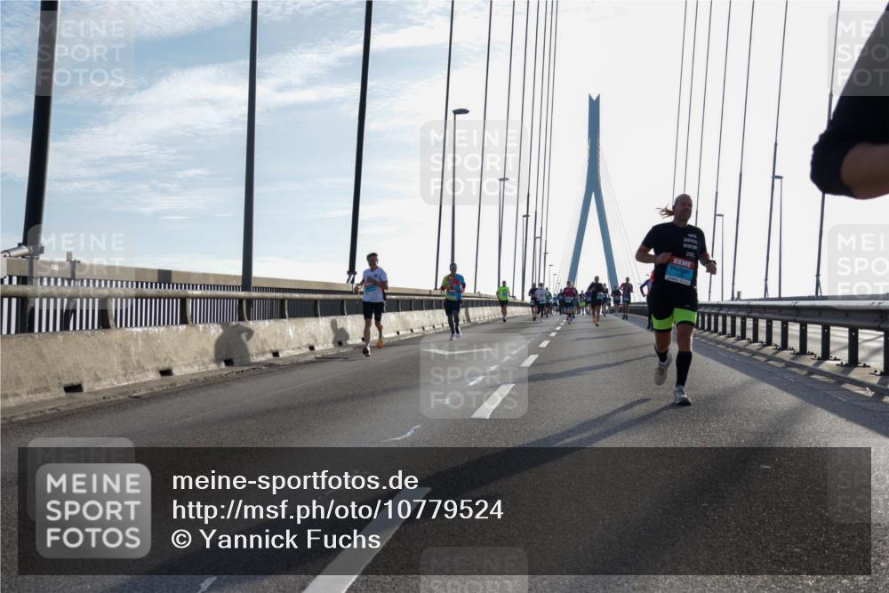 03.10.2026 - Köhlbrandbrückenlauf Yannick Fuchs http://msf.ph/oto/10779524 03.10.2026 09:24:45 Position 1  meine-sportfotos.de