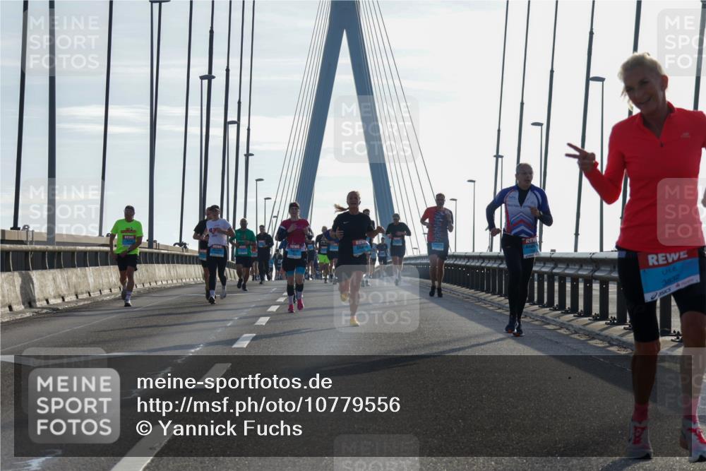 03.10.2026 - Köhlbrandbrückenlauf Yannick Fuchs http://msf.ph/oto/10779556 03.10.2026 09:24:47 Position 1 3832 meine-sportfotos.de
