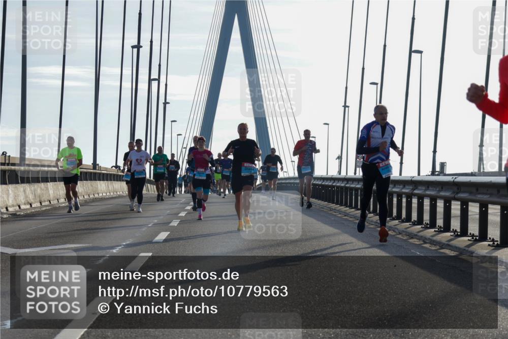03.10.2026 - Köhlbrandbrückenlauf Yannick Fuchs http://msf.ph/oto/10779563 03.10.2026 09:24:47 Position 1  meine-sportfotos.de