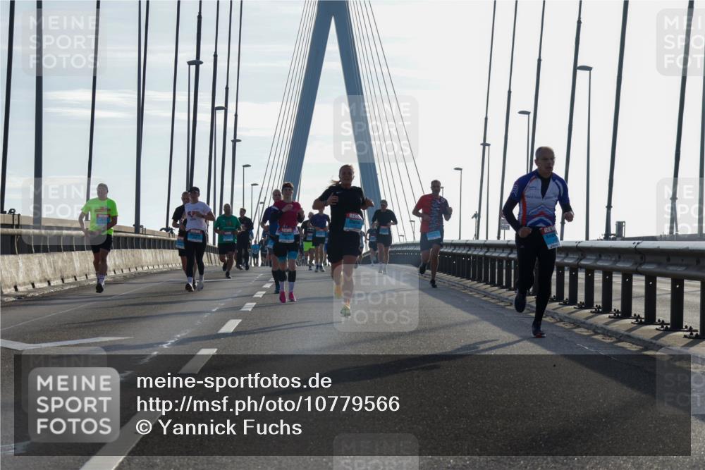 03.10.2026 - Köhlbrandbrückenlauf Yannick Fuchs http://msf.ph/oto/10779566 03.10.2026 09:24:47 Position 1  meine-sportfotos.de