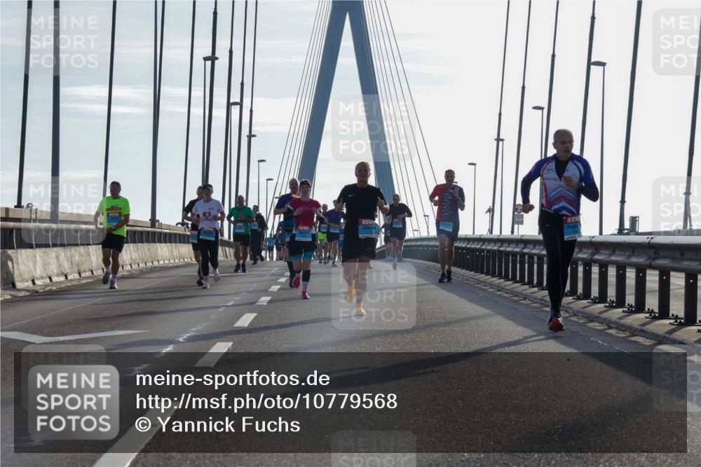 03.10.2026 - Köhlbrandbrückenlauf Yannick Fuchs http://msf.ph/oto/10779568 03.10.2026 09:24:48 Position 1  meine-sportfotos.de