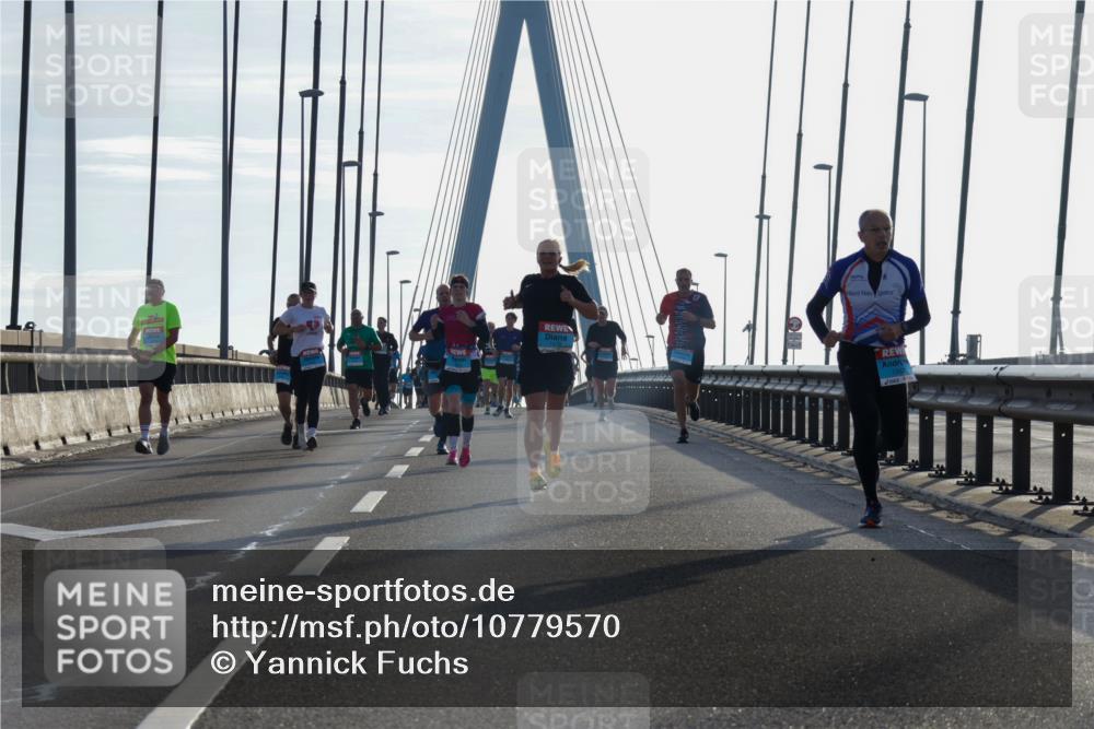 03.10.2026 - Köhlbrandbrückenlauf Yannick Fuchs http://msf.ph/oto/10779570 03.10.2026 09:24:48 Position 1  meine-sportfotos.de