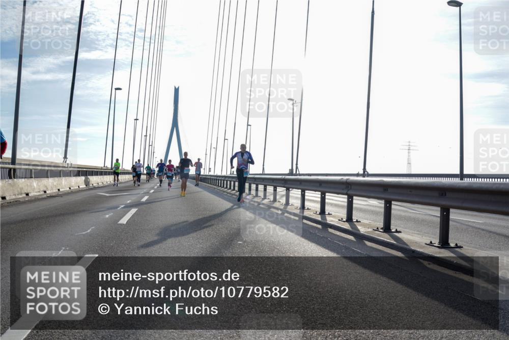 03.10.2026 - Köhlbrandbrückenlauf Yannick Fuchs http://msf.ph/oto/10779582 03.10.2026 09:24:49 Position 1  meine-sportfotos.de
