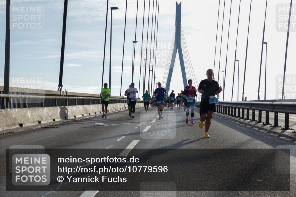03.10.2026 - Köhlbrandbrückenlauf Yannick Fuchs http://msf.ph/oto/10779596 03.10.2026 09:24:50 Position 1  meine-sportfotos.de