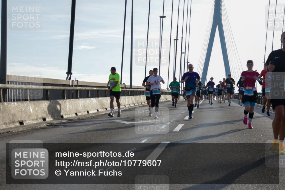 03.10.2026 - Köhlbrandbrückenlauf Yannick Fuchs http://msf.ph/oto/10779607 03.10.2026 09:24:51 Position 1  meine-sportfotos.de
