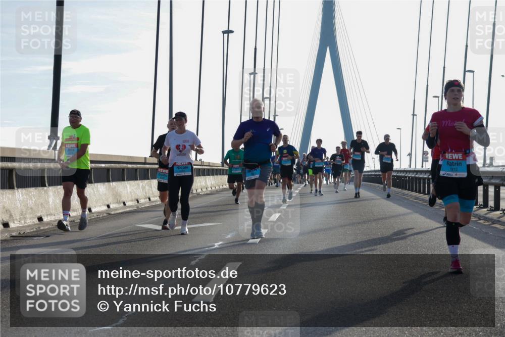 03.10.2026 - Köhlbrandbrückenlauf Yannick Fuchs http://msf.ph/oto/10779623 03.10.2026 09:24:53 Position 1 1812 meine-sportfotos.de