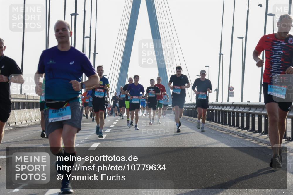03.10.2026 - Köhlbrandbrückenlauf Yannick Fuchs http://msf.ph/oto/10779634 03.10.2026 09:24:54 Position 1  meine-sportfotos.de