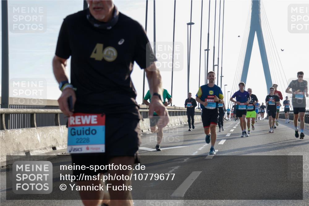 03.10.2026 - Köhlbrandbrückenlauf Yannick Fuchs http://msf.ph/oto/10779677 03.10.2026 09:24:56 Position 1 2228 meine-sportfotos.de
