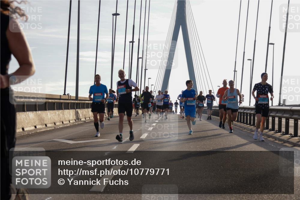 03.10.2026 - Köhlbrandbrückenlauf Yannick Fuchs http://msf.ph/oto/10779771 03.10.2026 09:25:05 Position 1  meine-sportfotos.de