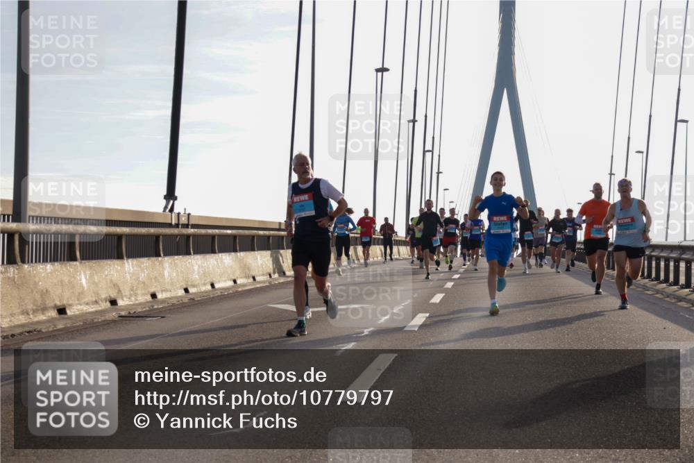 03.10.2026 - Köhlbrandbrückenlauf Yannick Fuchs http://msf.ph/oto/10779797 03.10.2026 09:25:06 Position 1  meine-sportfotos.de