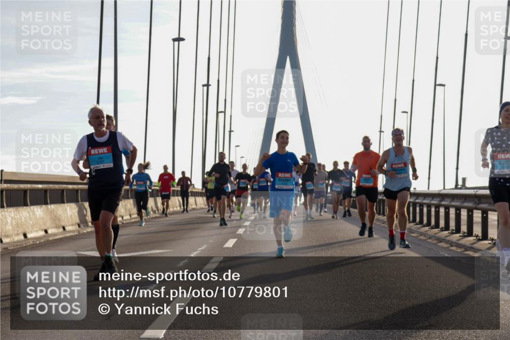 03.10.2026 - Köhlbrandbrückenlauf Yannick Fuchs http://msf.ph/oto/10779801 03.10.2026 09:25:06 Position 1 3797 meine-sportfotos.de