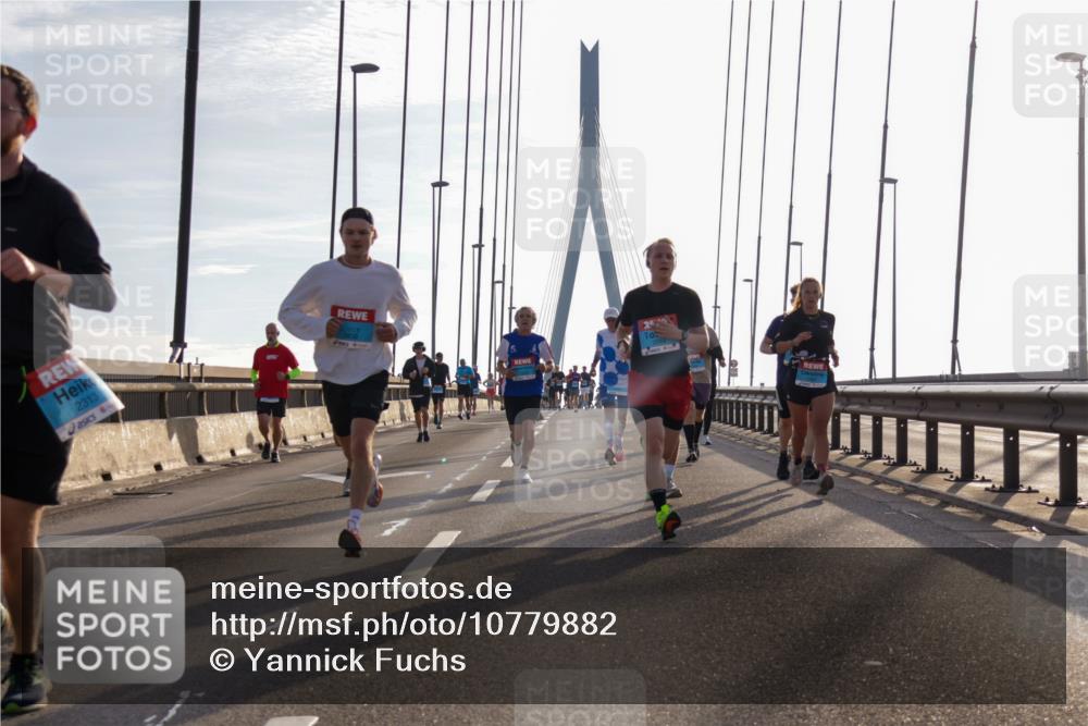 03.10.2026 - Köhlbrandbrückenlauf Yannick Fuchs http://msf.ph/oto/10779882 03.10.2026 09:25:13 Position 1 2313 meine-sportfotos.de